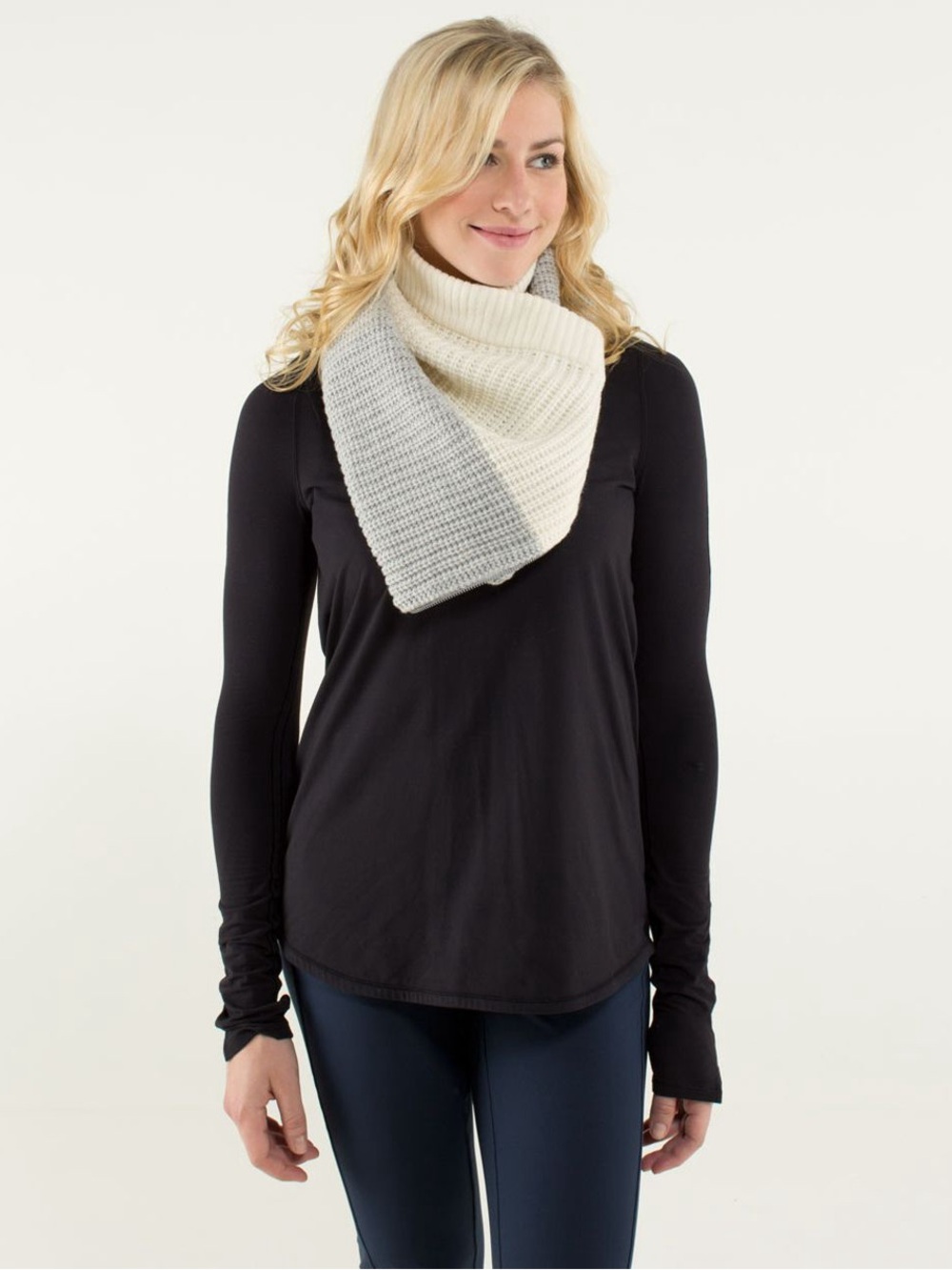 Lululemon Falling Freely Merino Wool Neck Warmer